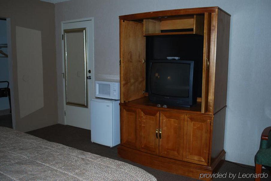 Aviation Inn Las Vegas Room photo